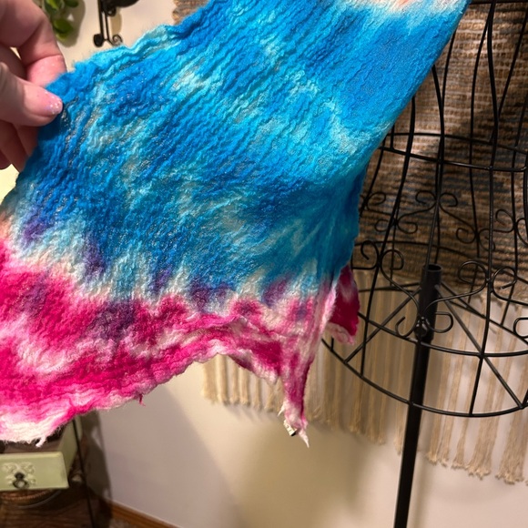 Lucky Brand Colorful Tie-Dye Scarf - Picture 5 of 6